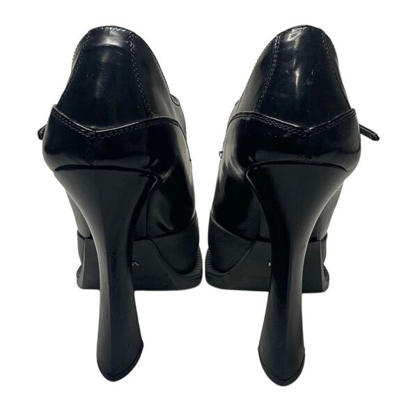 Prada Mary Jane Runway 2012 Black Leather Grey Rubber Cap Toe Heels EU 37.5 Pump - Picture 8 of 10
